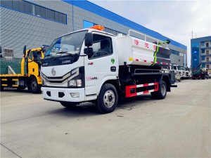 東風多利卡4+2清洗吸汙車