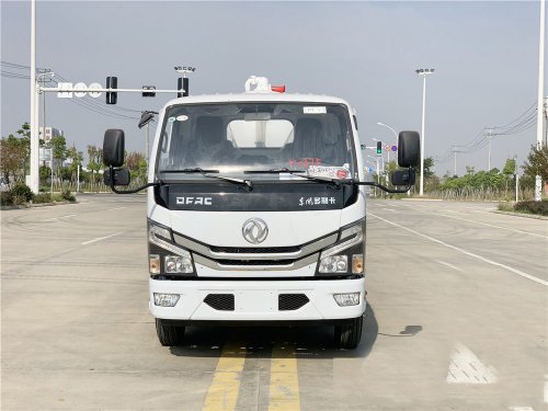 國六4.5方東風D6 吸汙車