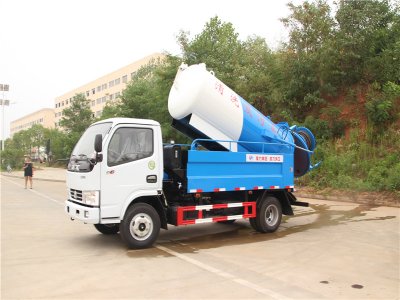 東風小多利卡清洗吸汙兩用車