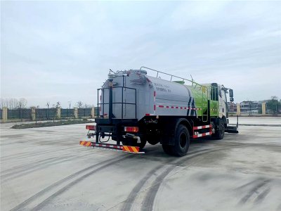 國六8立方解放J6 路麵清洗車