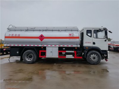 東風禦虎12.6噸油罐車|12.7方運油車