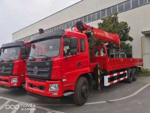 國六東風途威X6後雙橋新款隨車吊