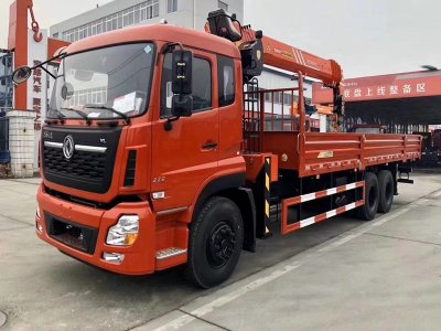 東風天龍新款後八輪隨車吊