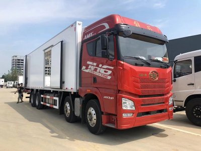 解放JH6國六前四後八冷藏車
