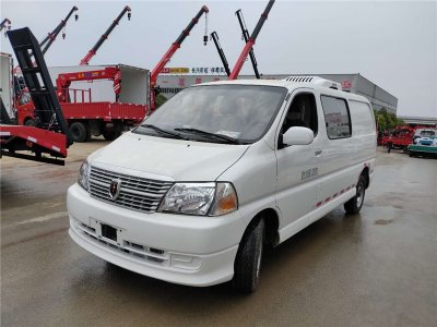 國六 金杯雙排新快運麵包冷藏車